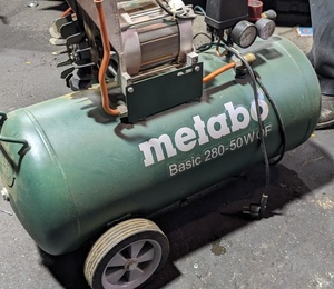ремонт безмасляного повітряного компресора metabo